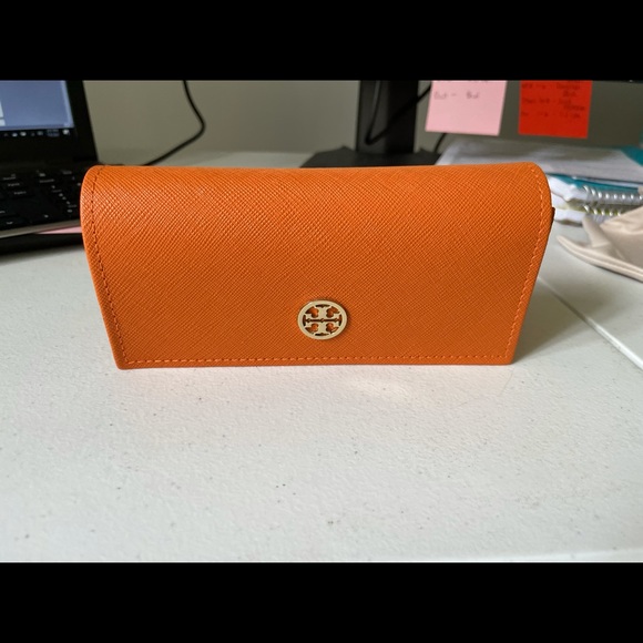 Tory Burch Sunglasses - Picture 5 of 5